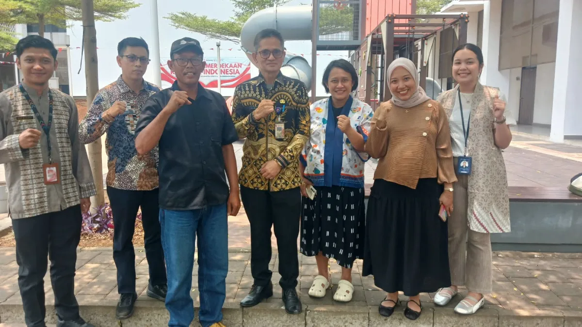 Ketua Tani KERSA Ali Bintawar Timba Ilmu Hidroponik di Jakarta Barat, Siap Kembangkan Ketahanan Pangan Perkotaan di Karawang