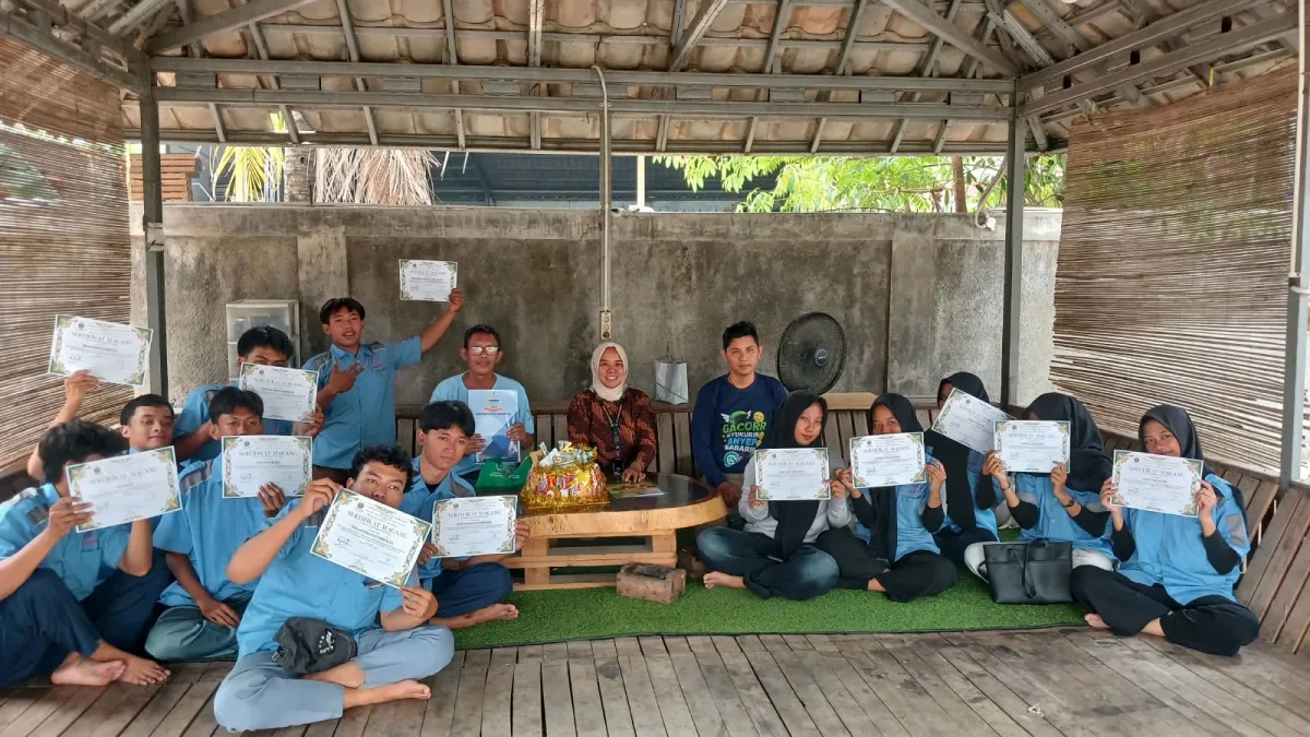 Diwarnai Prank dan Haru, 12 Siswa SMK Pertanian Pamit dari Glenmore Farm, KERSA Dorong Generasi Muda Jadi Petani Masa Depan”